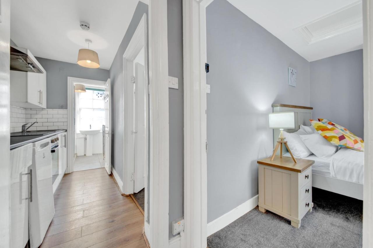 Number 27 Guesthouse Londra Esterno foto