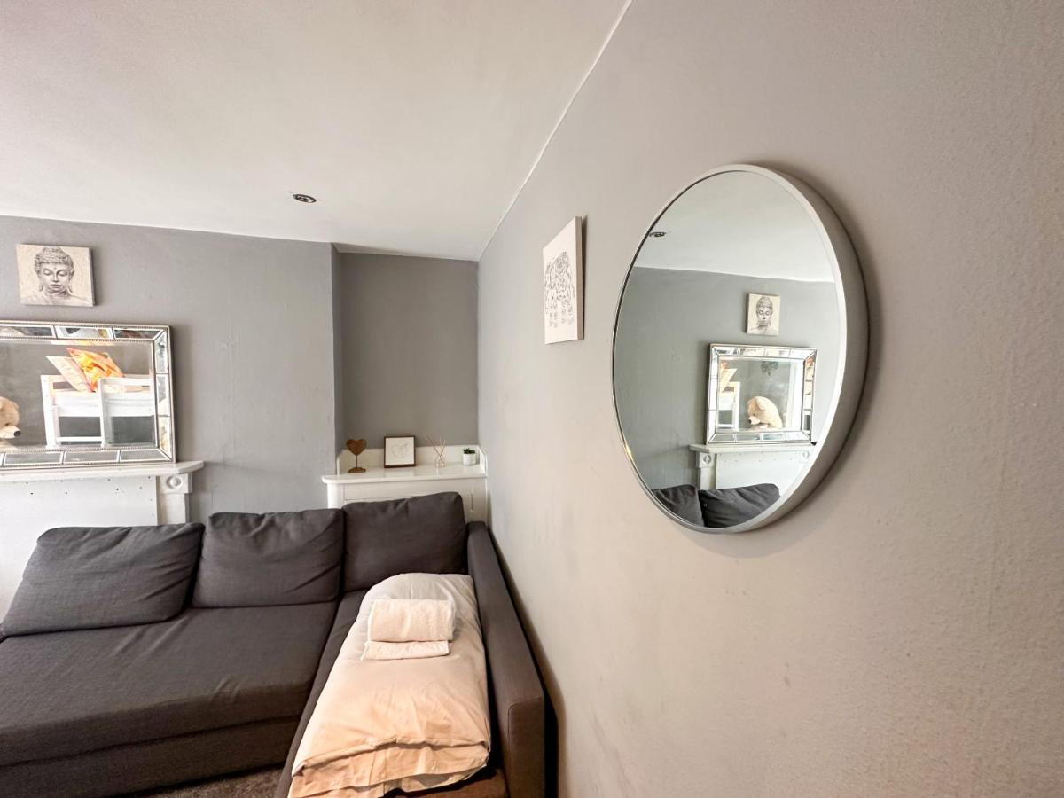 Number 27 Guesthouse Londra Esterno foto