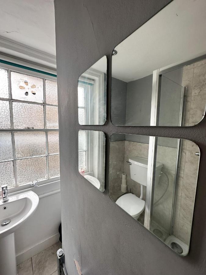 Number 27 Guesthouse Londra Esterno foto